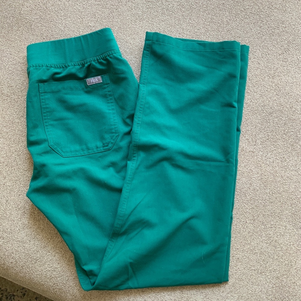 Green figs Livingston scrub pant